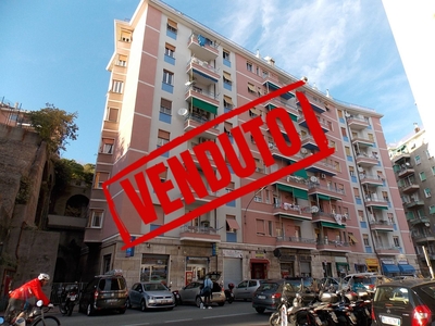 Appartamento con terrazzo, Genova san teodoro