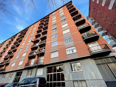 Appartamento in Vendita in Corso Cesare Correnti 43 a Torino