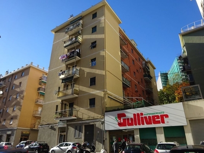 Appartamento in Vendita in ferrara a Genova