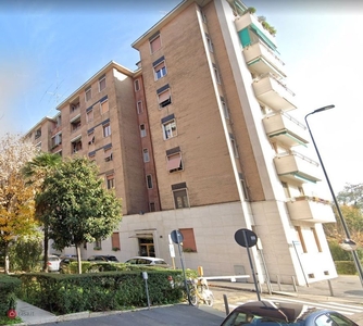 Appartamento in Vendita in Fratelli Rosselli 23 /6 a Milano