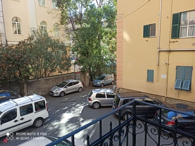 Appartamento in Vendita in Piazza Galileo Ferraris a Genova