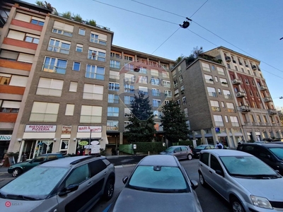 Appartamento in Vendita in Via Cola di Rienzo 57 a Milano