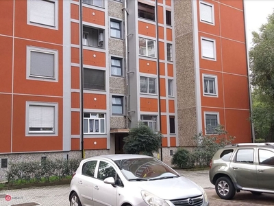 Appartamento in Vendita in Via degli Ippocastani 6 a Milano