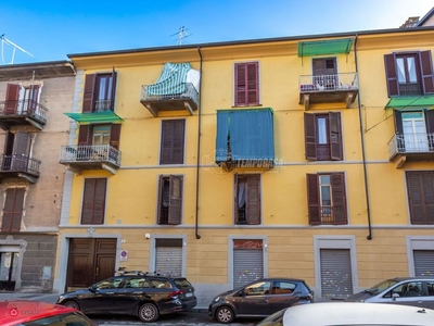 Appartamento in Vendita in Via Graziadio Ascoli 6 a Torino