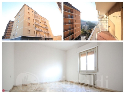 Appartamento in Vendita in Via Ortigara 25 a Genova