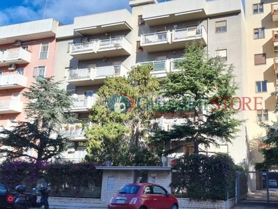 Appartamento in Vendita in Via Pantaleo Carabellese 14 a Bari