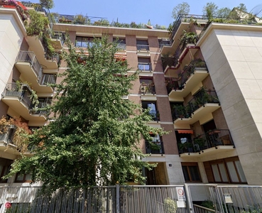 Appartamento in Vendita in Via Pietro Calvi 19 a Milano