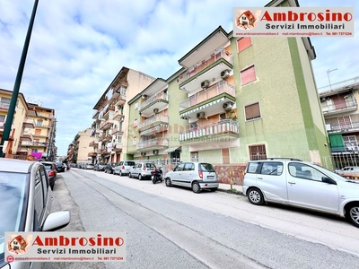 Appartamento in Vendita in Via Roberto Marcolongo 35 a Napoli