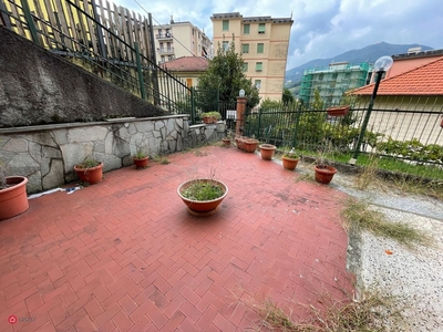 Appartamento in Vendita in Via Val D'Astico 35 a Genova