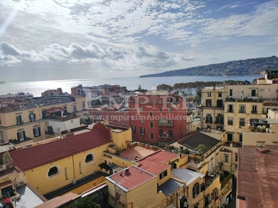 Appartamento in Vendita in Viale Calascione a Napoli