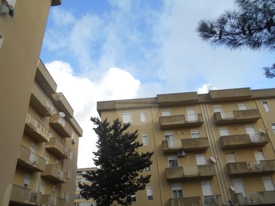 Appartamento in Via Cristoforo Colombo, Castelvetrano, 7 locali