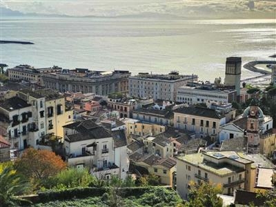 Appartamento - Trilocale a Salerno