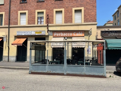 Bar in Vendita in Via Giacomo Dina 4 a Torino