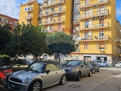 Bilocale in Vendita a Salerno, zona TORRIONE, 115'000€, 53 m²