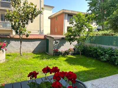 Casa indipendente in Vendita in Via Reginaldo Giuliani 433 a Firenze