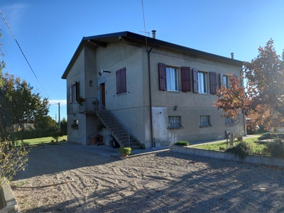 Casa singola a Alseno