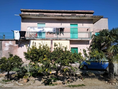 Casa singola in Via Napoli 5 a Montecorvino Pugliano