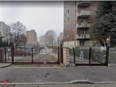 Garage/Posto auto in Vendita in Via Felice Venosta a Milano
