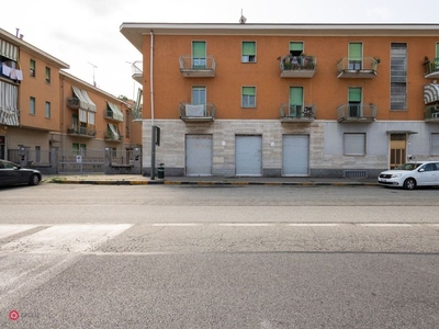 Negozio/Locale commerciale in Vendita in Corso Casale 442 a Torino