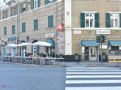 Negozio/Locale commerciale in Vendita in Piazza Tommaseo a Genova