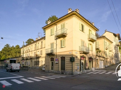 Negozio/Locale commerciale in Vendita in Strada di Fenestrelle 1 a Torino