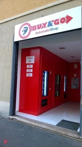 Negozio/Locale commerciale in Vendita in Via Arnaldo da Brescia 33 a Torino