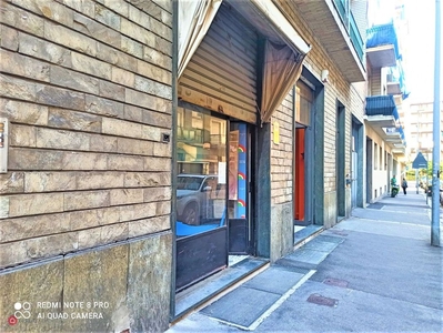 Negozio/Locale commerciale in Vendita in Via Cortemilia 19 a Torino
