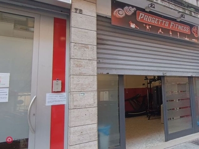 Negozio/Locale commerciale in Vendita in Via Ettore Fieramosca a Bari