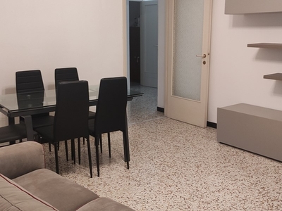 Quadrilocale in Affitto a La Spezia, zona mazzetta, 700€, 95 m²