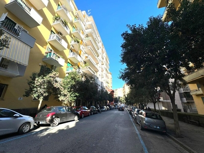 Trilocale in vendita a Napoli, Vomero Medaglie D'Oro