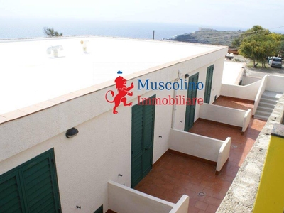 Villa con terrazzo a Pantelleria