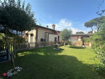 Villa in Vendita in Via Carlo Pedrotti a Roma