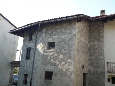 casa in vendita a Segnacco