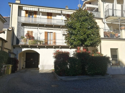 Appartamento con terrazzo, Asti centro