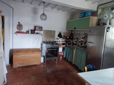 Appartamento in vendita a Castiglione d'Orcia via della Cheisa, 61
