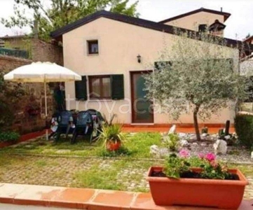 Appartamento in vendita a Montalcino strada Regionale Cassia