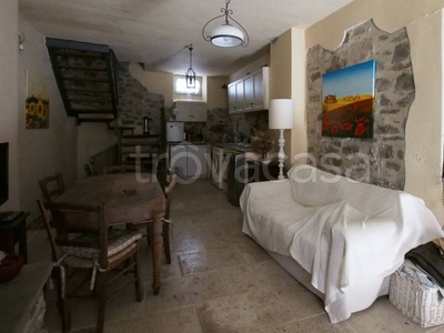 Appartamento in vendita a Montalcino via Borgo di Mezzo