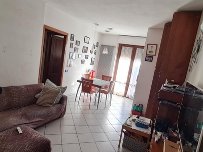 Appartamento in vendita a Monteriggioni via p. Nenni,