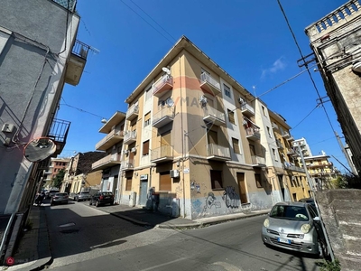 Appartamento in Vendita in Via Cronato a Catania