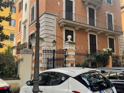 Appartamento in Vendita in Via Rovigo a Roma