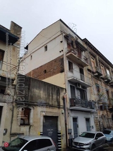 Appartamento in Vendita in Via Santa Maria dell'Aiuto 19 a Catania
