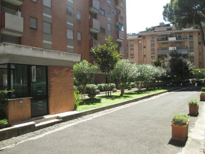 Appartamento in Via Angelo Emo, 00, Roma (RM)
