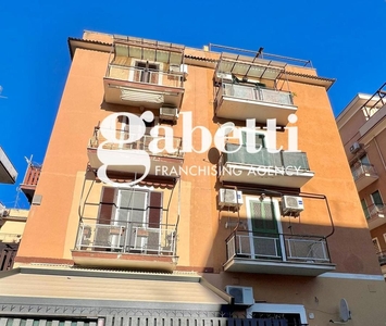 Appartamento in Via Dei Gelsi , Roma (RM)