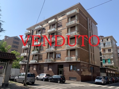 Appartamento in Via Mombarcaro, 103, Torino (TO)