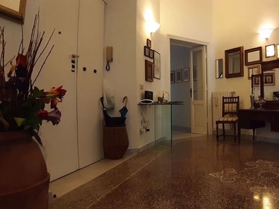 Appartamento in Viale Mameli, 66, Livorno (LI)