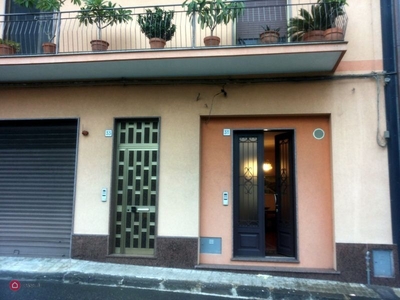 Casa Bi/Trifamiliare in Vendita in Via Raffaello Grasso a Giarre