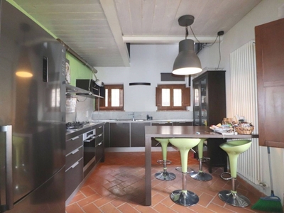 Casa Indipendente in vendita a Castelnuovo Berardenga strada Comunale 3