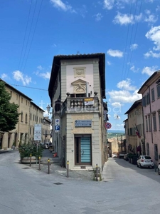 Casa Indipendente in vendita a Colle di Val d'Elsa via Francesco Campana,, 5