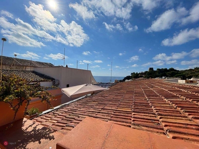 Casa indipendente in Vendita in a Ustica