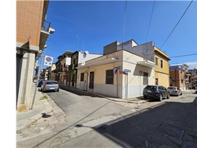 Casa Indipendente in Via De Deo, San Severo (FG)